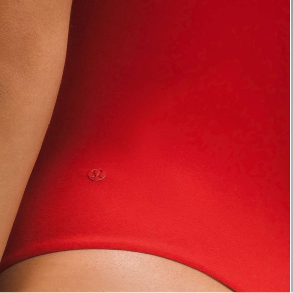 Lululemon Wundermost Nulu Short-Sleeve Crew Thong Bodysuit - like new - Picture 16 of 16